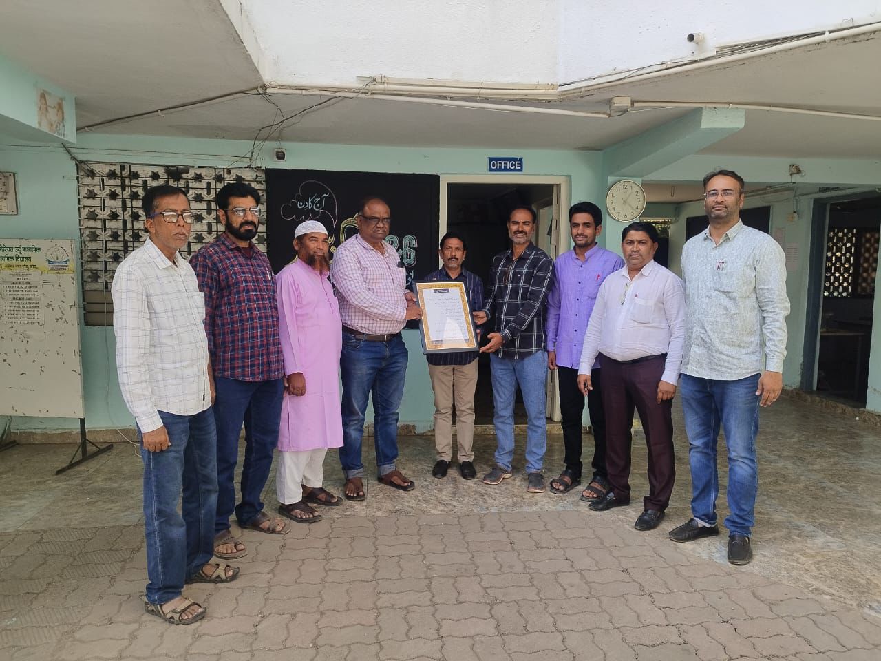 یومِ دستور کی شاندار تقریب  اندرا گاندھی میموریل اسکول میں خصوصی نشست، مہمانان کا خطاب اور آئینی شعور بیداری پروگرام