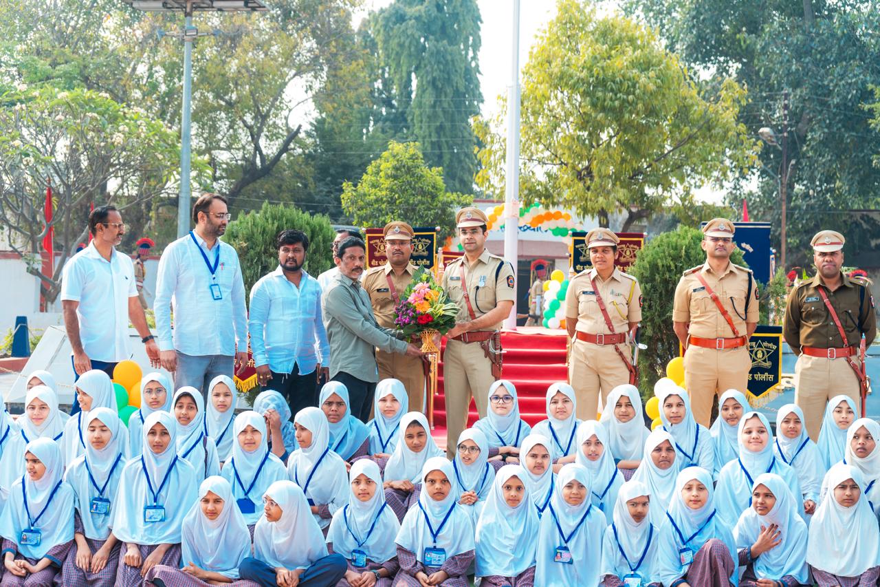 بیڑ میں یومِ مہاراشٹر پولیس کی مناسبت سے شاندار اور باوقار تقریب کا انعقاد